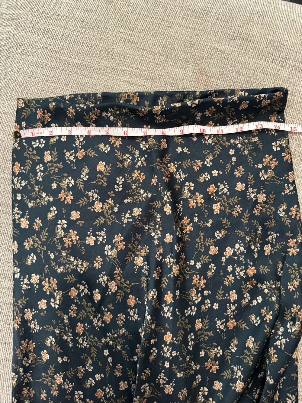 Audrey 3+1 Dark Green Floral Midi Skirt Women’s Size Large